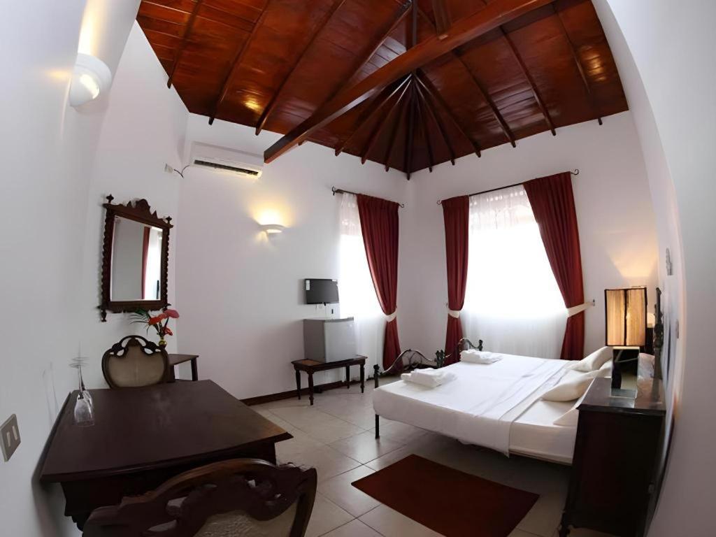 The Mgs Hotel Elpitiya  外观 照片