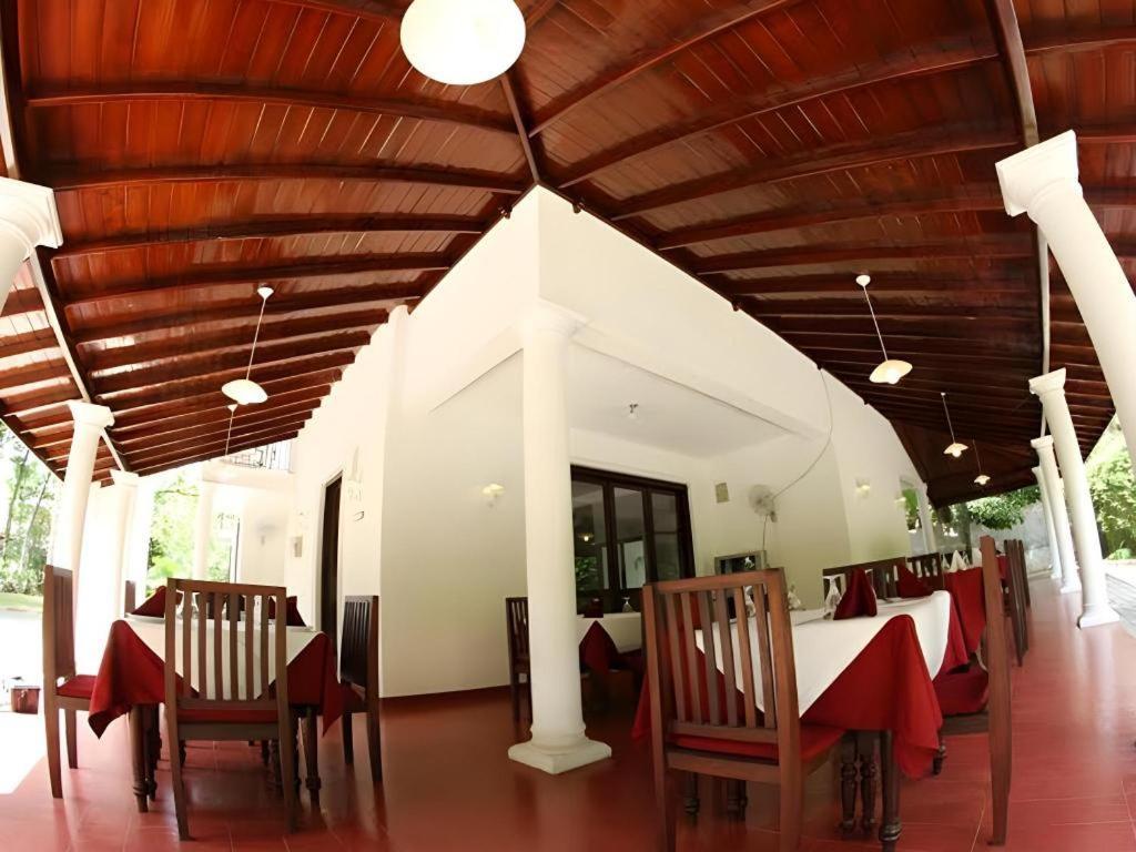 The Mgs Hotel Elpitiya  外观 照片